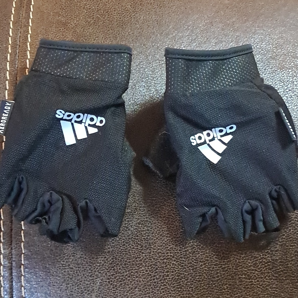 Adidas Unisex Climalite Adjustable Essential Glove Weightlifting Athletic